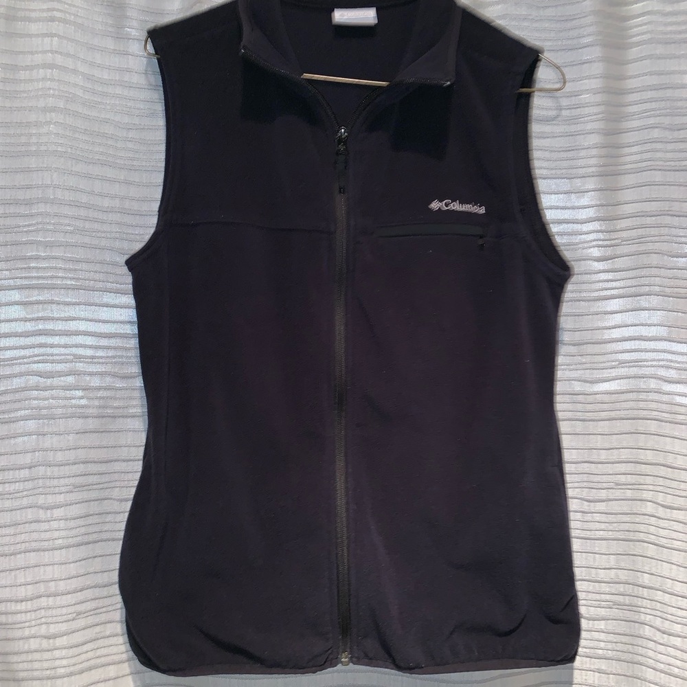Columbia vest